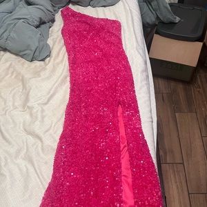 Size 4 Pink one-shoulder prom dress WORN ONCE!!